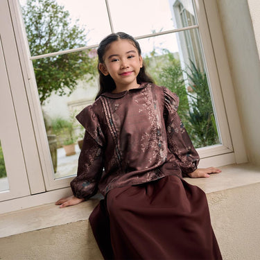 ZM Zaskia Mecca - Sarimbit Family Set | Romansa Khatulistiwa Edisi Bunga SImpur | Blouse Wanita | Kemeja Pria Anak