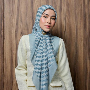 [INCLUDE HARD BOX] ZM Zaskia Mecca - Scarf Maroon Monogram Series Saka | Hijab Premium Square Motif Kerudung Segi Empat