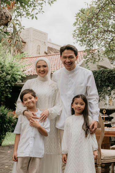 ZM Zaskia Mecca - Sarimbit Family Set 3 - White Series - Binar Samudra - Raya Collection Koleksi Lebaran Premium
