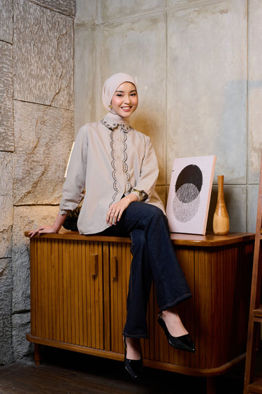 [New Arrivlas] ZM Zaskia Mecca - Chiva Kemeja Blouse - Wijaya Kusuma