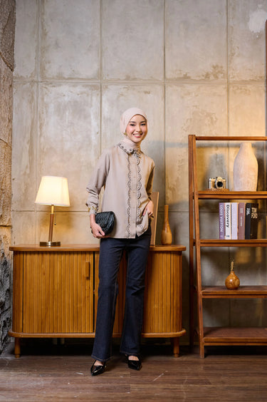 [New Arrivlas] ZM Zaskia Mecca - Chiva Kemeja Blouse - Wijaya Kusuma