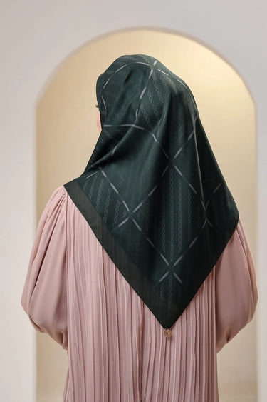 ZM Zaskia Mecca - Senandung Harmoni Series Tasdia Voil - Hijab Premium Square Motif Kerudung Segi Empat