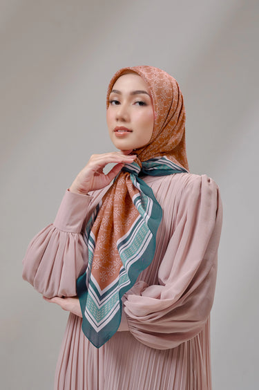 [INCLUDE PREMIUM HARD BOX] ZM Zaskia Mecca - Inisial Monogram Series Scarf Voal - Hijab Square Motif Kerudung Segi Empat