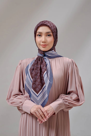 [INCLUDE PREMIUM HARD BOX] ZM Zaskia Mecca - Inisial Monogram Series Scarf Voal - Hijab Square Motif Kerudung Segi Empat