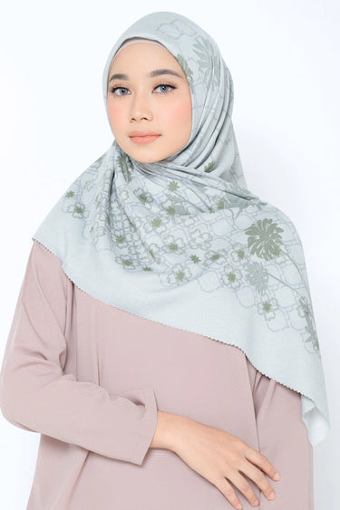 ZM Zaskia Mecca - Bunga Kadupul Scarf Kerudung Segi Empat