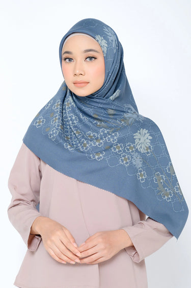 ZM Zaskia Mecca - Bunga Kadupul Scarf Kerudung Segi Empat