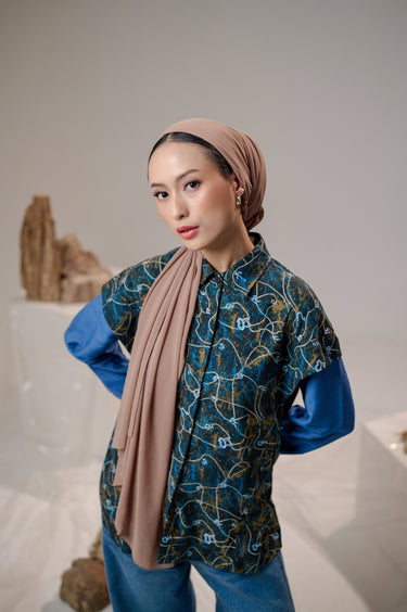 ZM Zaskia Mecca - Parsha Kemeja Wanita - Aksara Indonesia - Edisi Aksara Pallawa