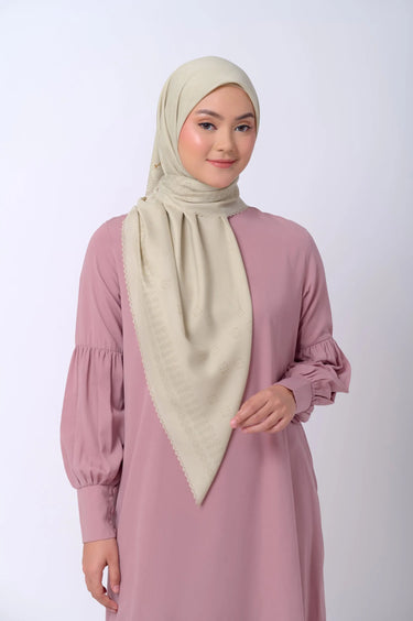 ZM Zaskia Mecca - Filipina Scarf Kerudung Segi Empat