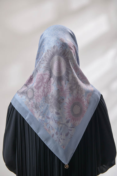 [INCLUDE PREMIUM HARD BOX] ZM Zaskia Mecca - Nona Primadona Series Ultra Silky Scarf - Hijab Premium Square Motif Kerudung Segi Empat