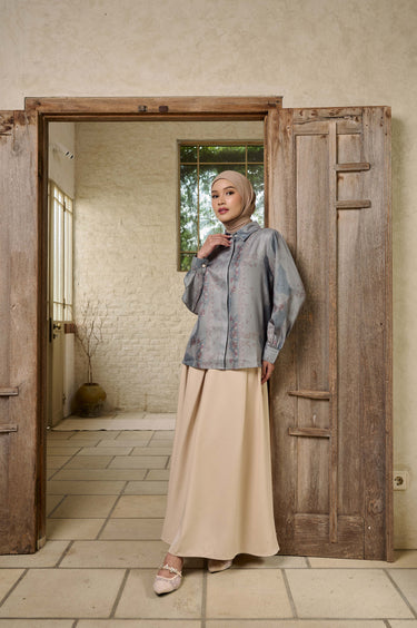 ZM Zaskia Mecca - Yania Blouse - Romansa Khatulistiwa - Edisi Bunga Simpur