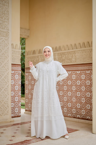 ZM Zaskia Mecca - Zeta Gamis Wanita - White Series - Binar Samudra - Raya Collection Baju Lebaran