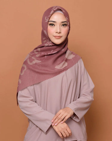 ZM Zaskia Mecca - Kava Scarf Kerudung Segi Empat
