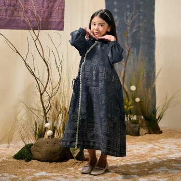 [Raya Collection] ZM Zaskia Mecca - Sarimbit Family Set 1 - Jejak Teduh Ruma | Gamis Wanita | Kemeja Koko Pria Anak