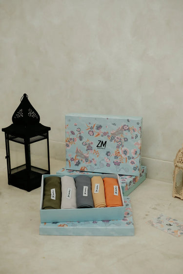 ZM Zaskia Mecca - Hampers Ramadhan Sana Series Hijab Kerudung Segi Empat