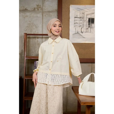 ZM Zaskia Mecca - Delwyn Kemeja Wanita | Daily