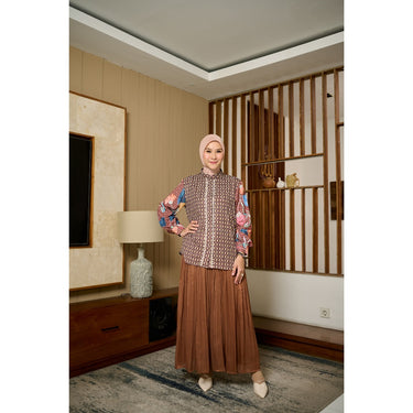 [New Collection] ZM Zaskia Mecca - Mively Blouse Kemeja Wanita - Monogram Rupa | Ramadhan Series