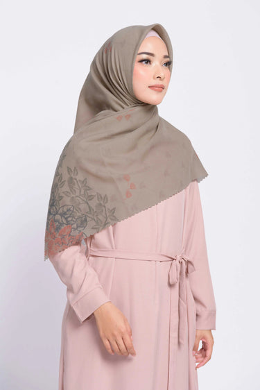 ZM Zaskia Mecca - Jola Scarf Kerudung Segi Empat (Minor)