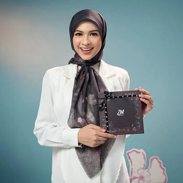[INCLUDE HARD BOX] ZM Zaskia Mecca - Scarf Jejak Teduh Ruma | Hijab Voal Alaska Premium Square | Hijab Motif Kerudung Segi Empat