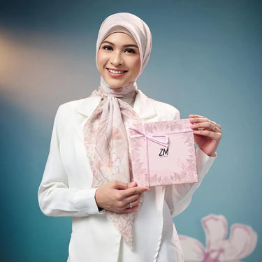 [INCLUDE HARD BOX] ZM Zaskia Mecca - Scarf Jejak Teduh Ruma | Hijab Voal Alaska Premium Square | Hijab Motif Kerudung Segi Empat