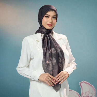 [INCLUDE HARD BOX] ZM Zaskia Mecca - Scarf Jejak Teduh Ruma | Hijab Voal Alaska Premium Square | Hijab Motif Kerudung Segi Empat