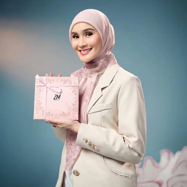 [INCLUDE HARD BOX] ZM Zaskia Mecca - Scarf Jejak Teduh Huta | Hijab Voal Alaska Premium Square | Hijab Motif Kerudung Segi Empat