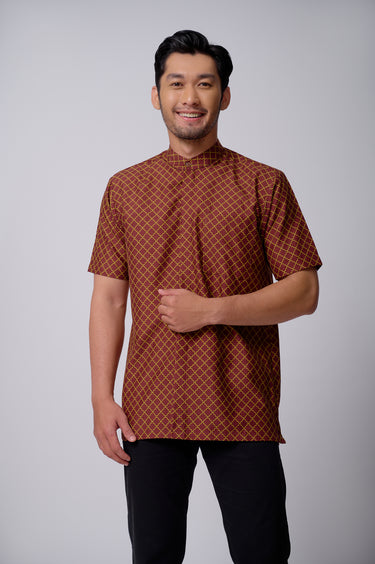 ZM Zaskia Mecca - Arlo Maroon Kemeja Pria - Teman Serumpun - Edisi Malaysia