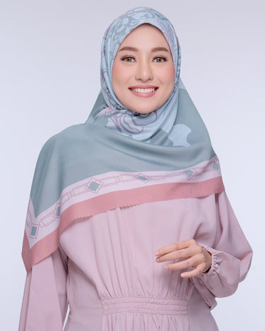 ZM Zaskia Mecca - Majegau Scarf Kerudung Segi Empat