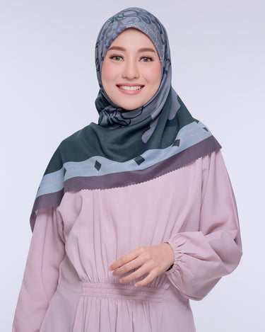 ZM Zaskia Mecca - Majegau Scarf Kerudung Segi Empat